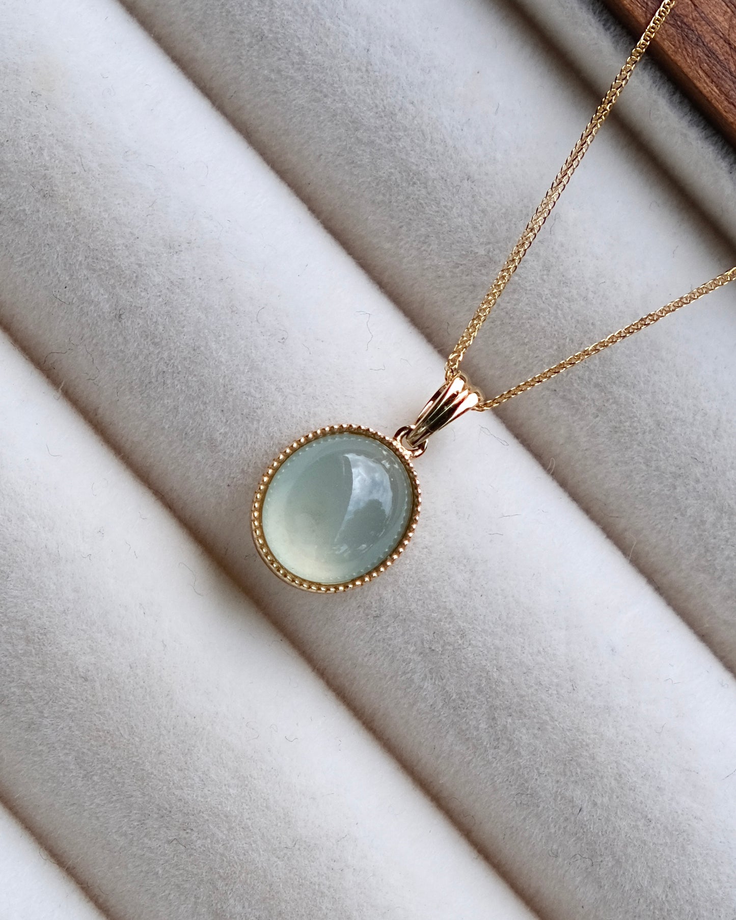 Soft Halo Pendant - Aqua Mist (18K Gold)