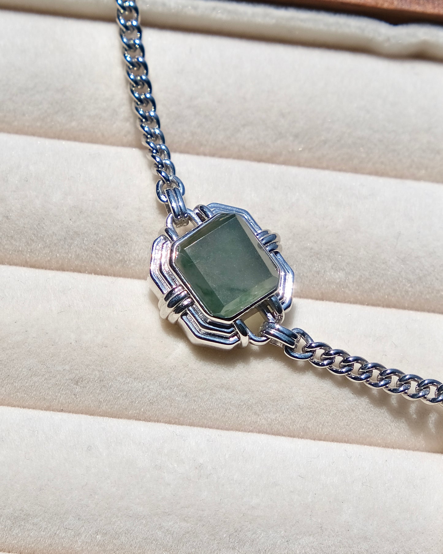 EXCEPTIONAL Mist Pavilion Jade Bracelet (S925 Silver)