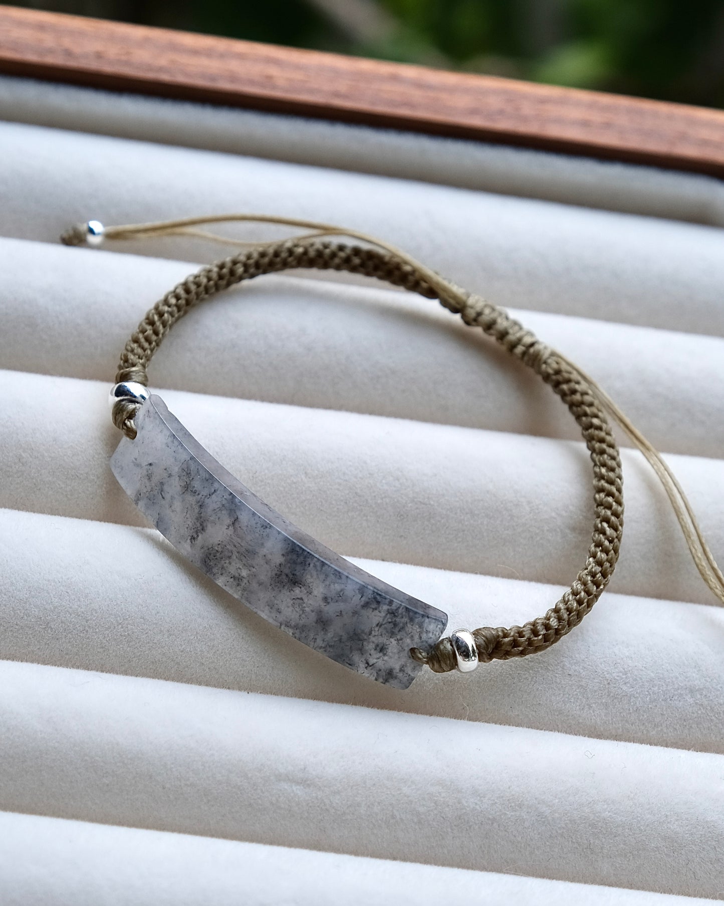 Mo Yun Curved - Jade Bracelet