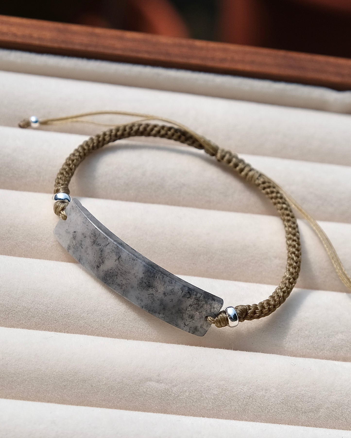 Mo Yun Curved - Jade Bracelet
