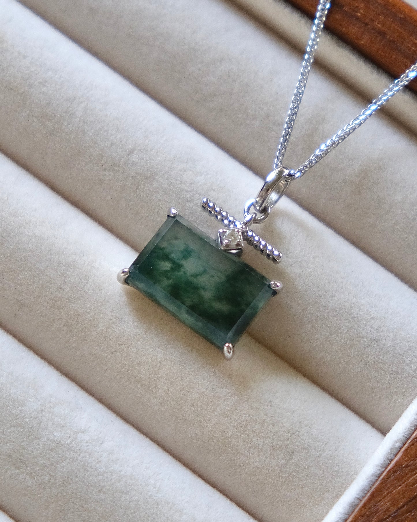 EXCEPTIONAL Mistscape Landscape Jade Pendant (S925 Silver)