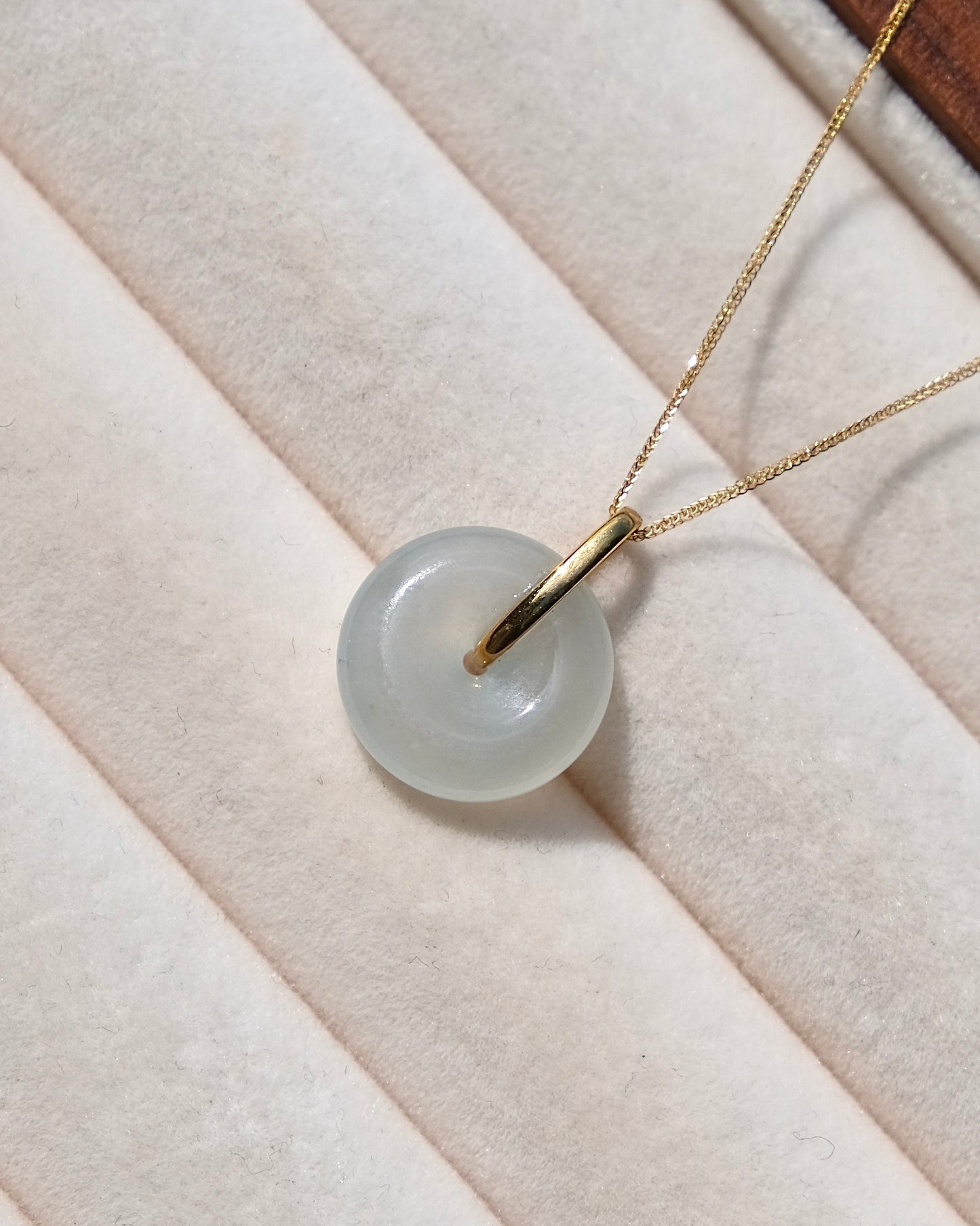 Aurelia White Jade Pi Pendant (18K Gold)