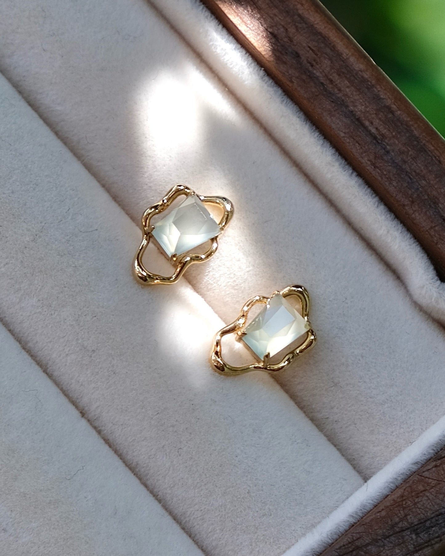 Éclat Frame - Jade Earrings (18K Gold)