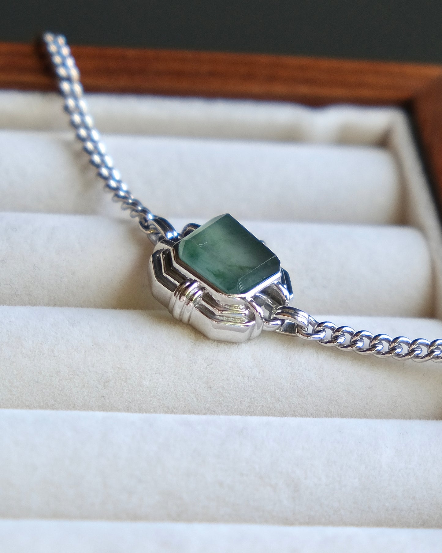 EXCEPTIONAL Mist Pavilion Jade Bracelet (S925 Silver)