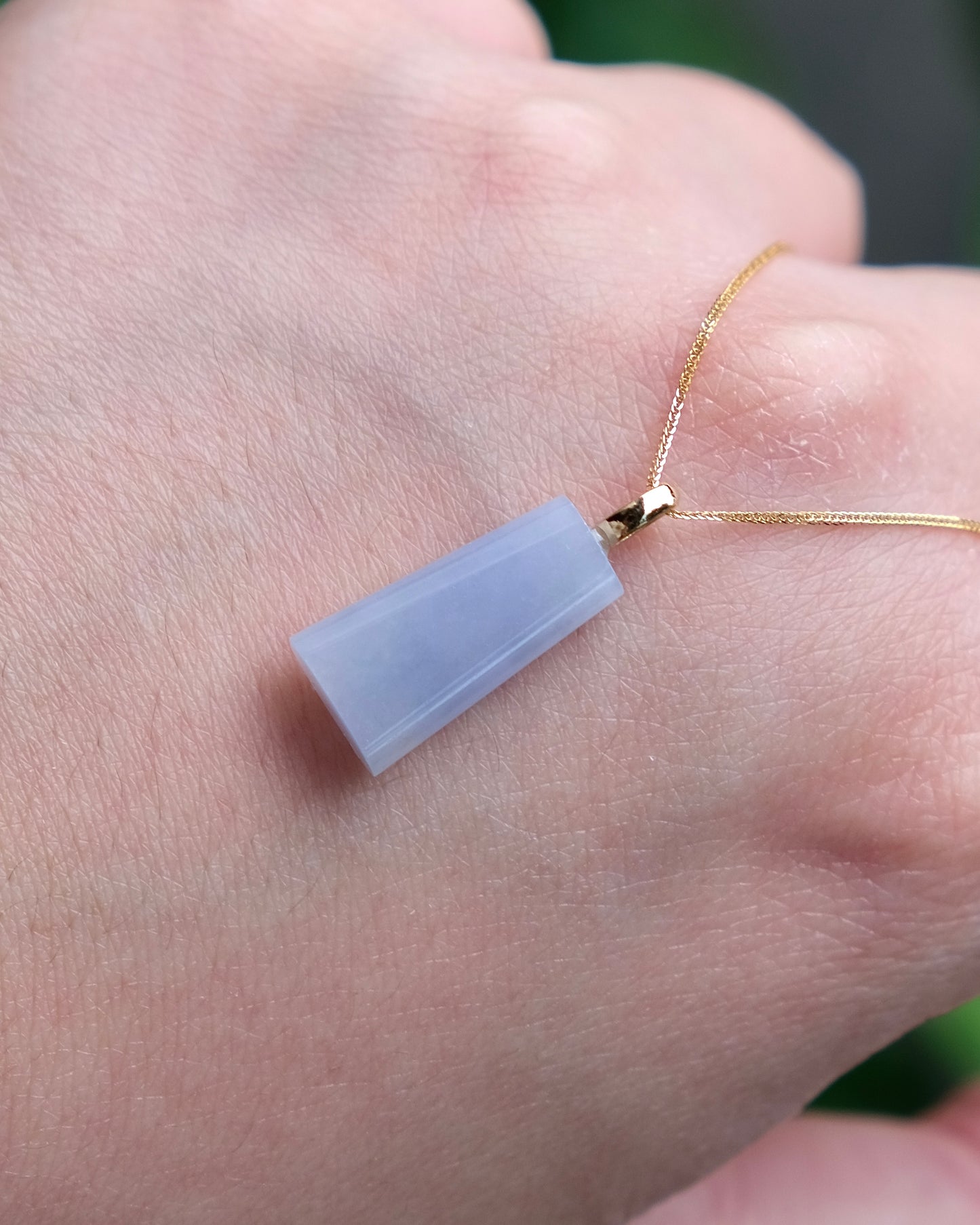 Iris Veil Jade Pendant (18K Gold)