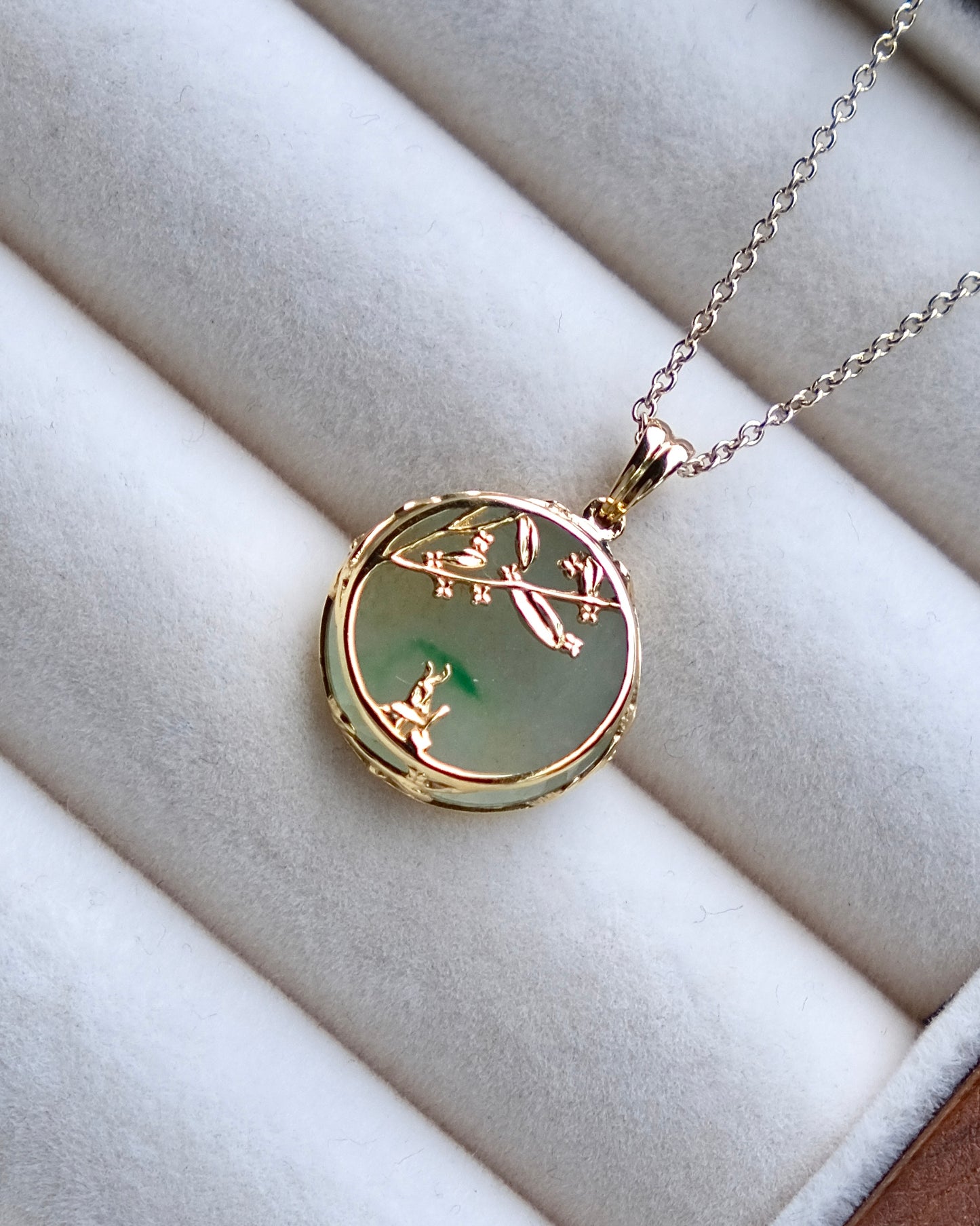 Osmanthus Reverie Jade Pendant