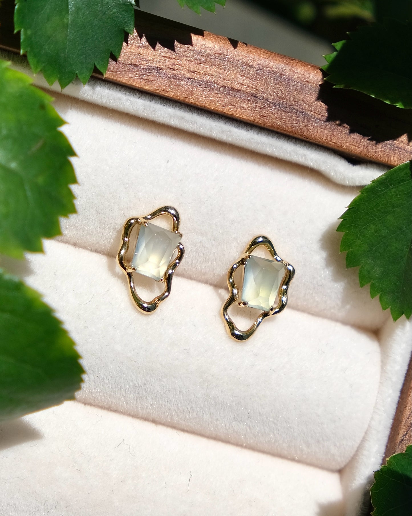 Éclat Frame - Jade Earrings (18K Gold)