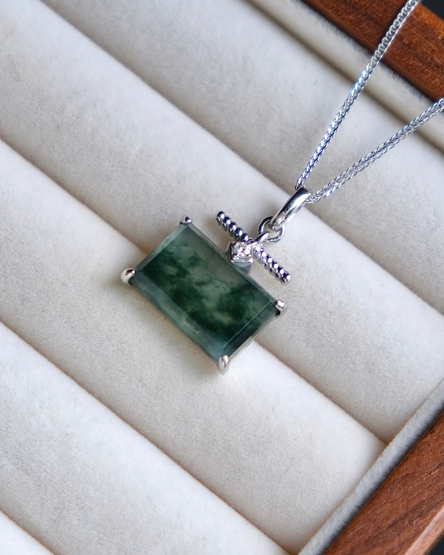 EXCEPTIONAL Mistscape Landscape Jade Pendant (S925 Silver)