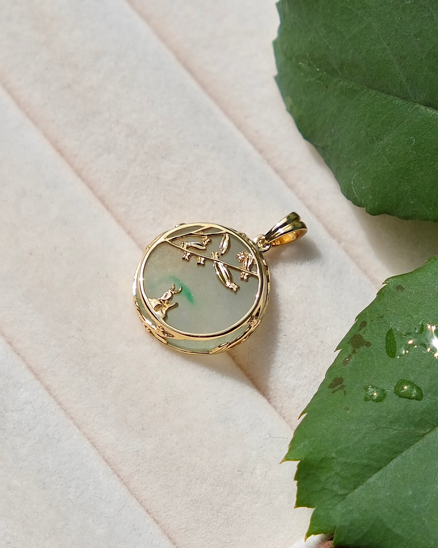 Osmanthus Reverie Jade Pendant