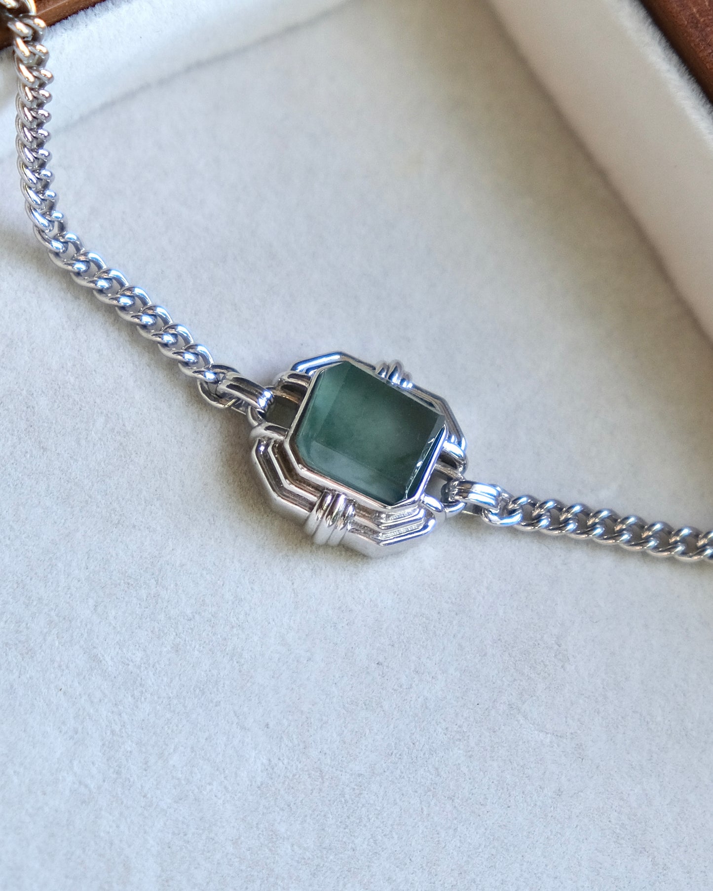 EXCEPTIONAL Mist Pavilion Jade Bracelet (S925 Silver)