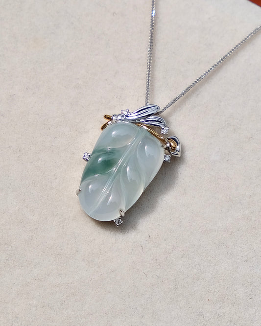 Calla Verdure Jade Pendant (18K Gold)