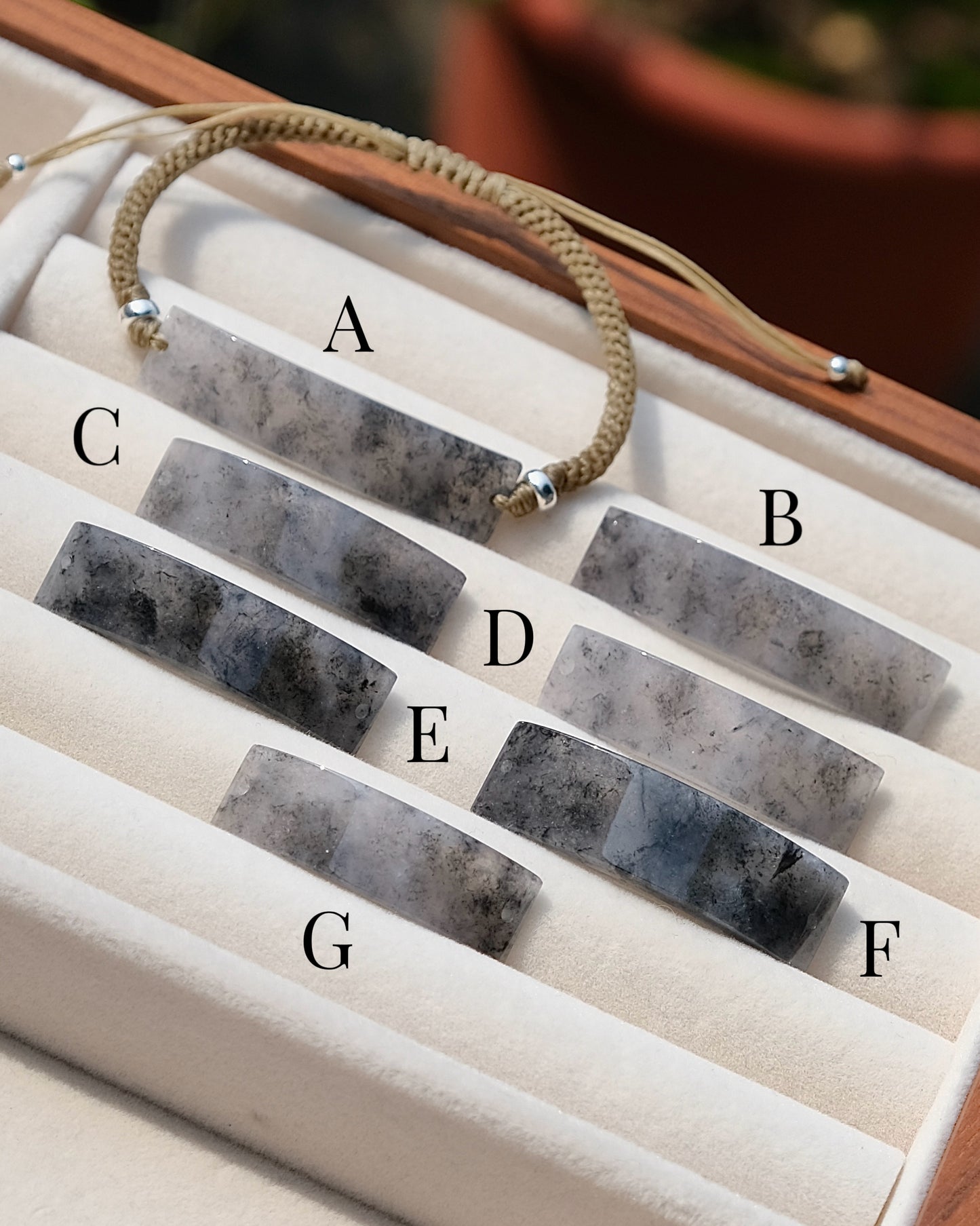 Mo Yun Curved - Jade Bracelet